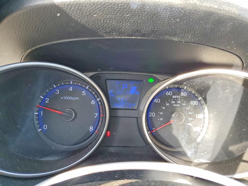Photo 9 from auction – 2011 HYUNDAI TUCSON with VIN KM8JU3AC0BU198069