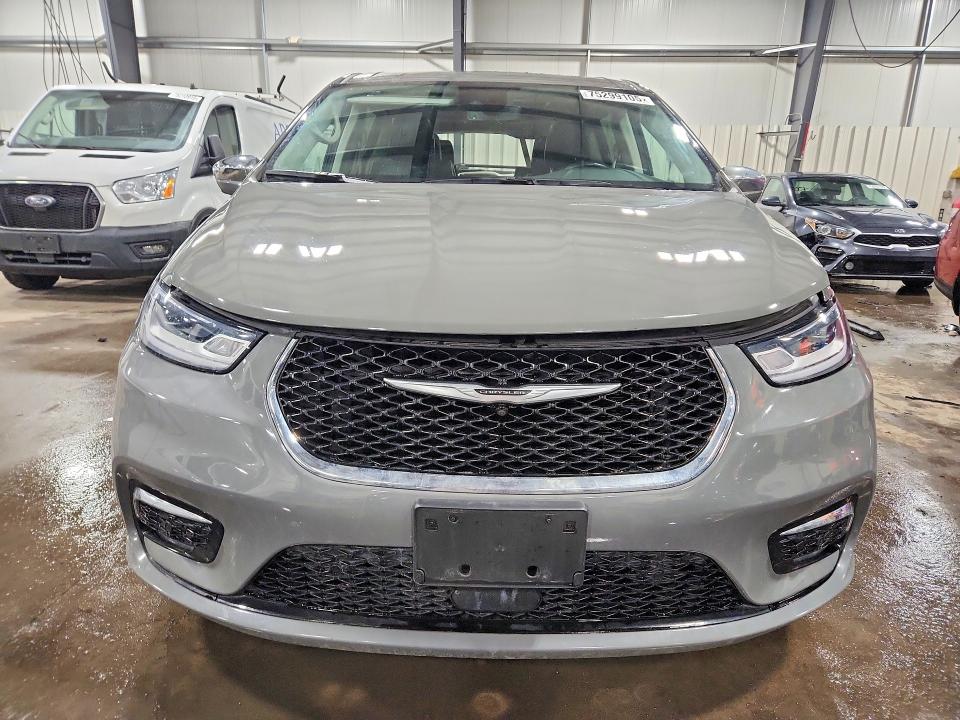 Photo 5 from auction – 2022 CHRYSLER PACIFICA H with VIN 2C4RC1S76NR100728