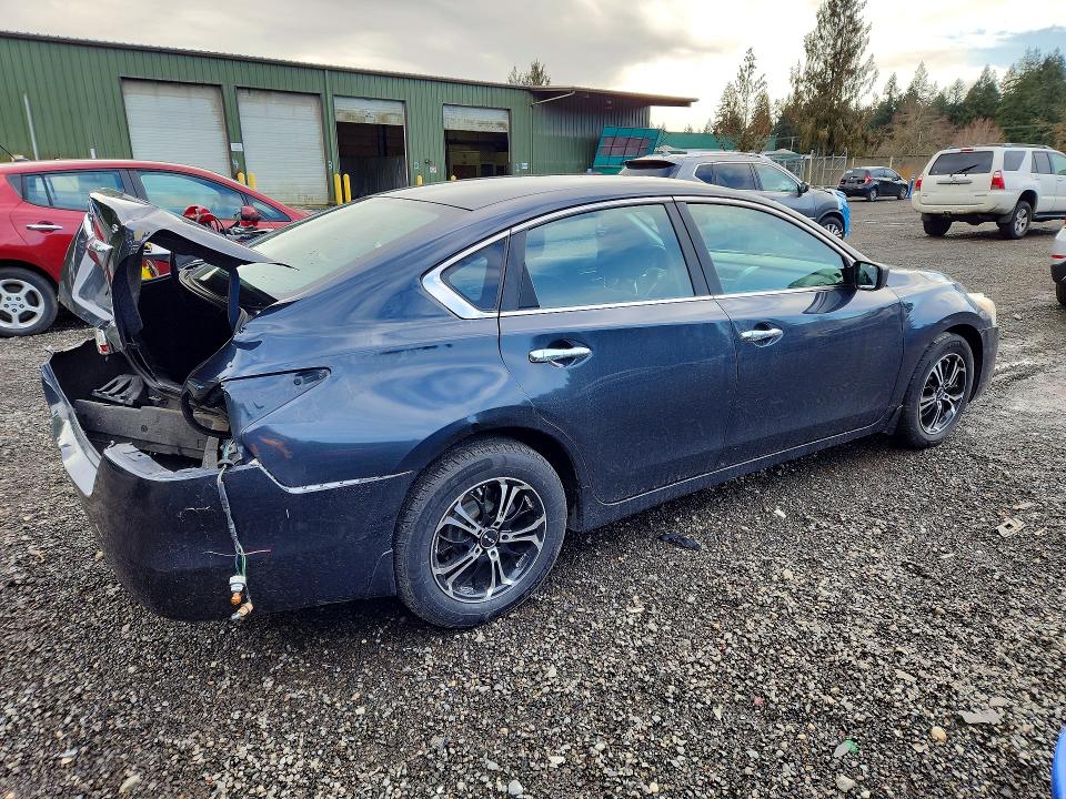 Photo 3 from auction – 2015 NISS ALTIMA with VIN 1N4AL3AP4FC243154