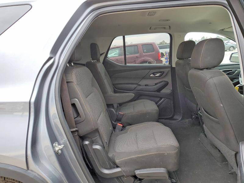 Photo 11 from auction – 2018 CHEVROLET TRAVERSE with VIN 1GNEVGKW2JJ285742