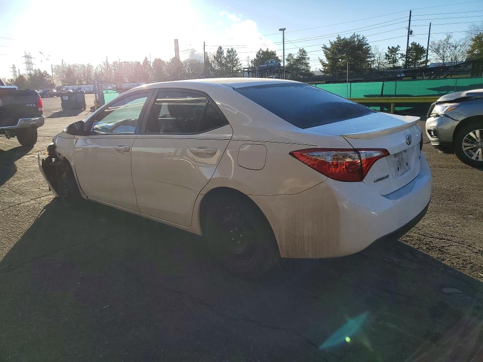 Фото 2 с аукциона – 2014 TOYOTA COROLLA с VIN 5YFBURHE3EP137903
