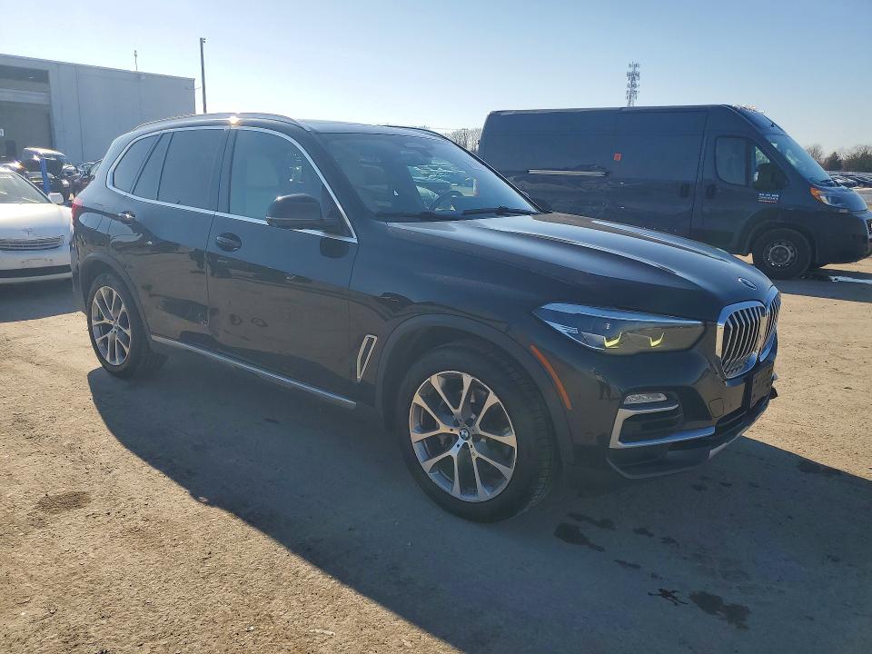 Photo 4 from auction – 2019 BMW X5 XDRIVE4 with VIN 5UXCR6C55KLL26552