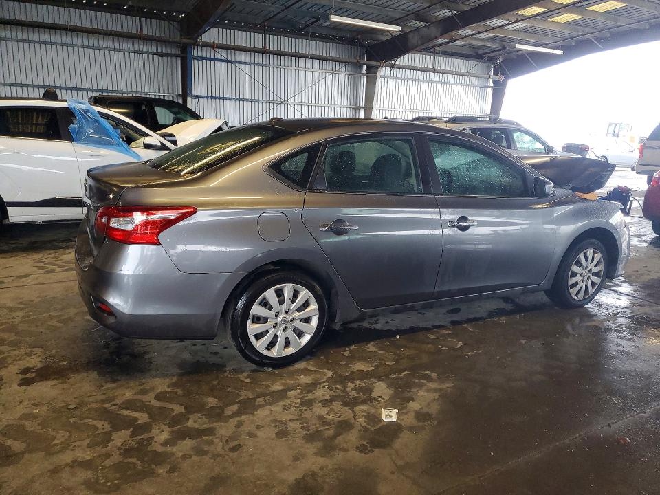 Photo 3 from auction – 2017 NISSAN SENTRA with VIN 3N1AB7AP3HL671361