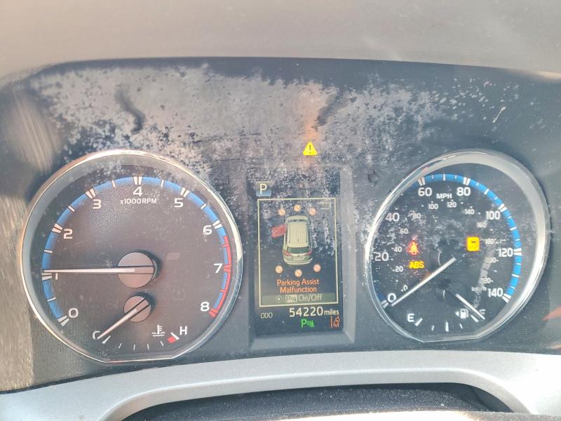 Photo 9 from auction – 2018 TOYOTA RAV4 with VIN 2T3DFREV4JW784334