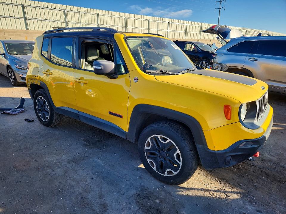 Photo 4 from auction – 2015 JEEP RENEGADE T with VIN ZACCJBCT4FPC16125