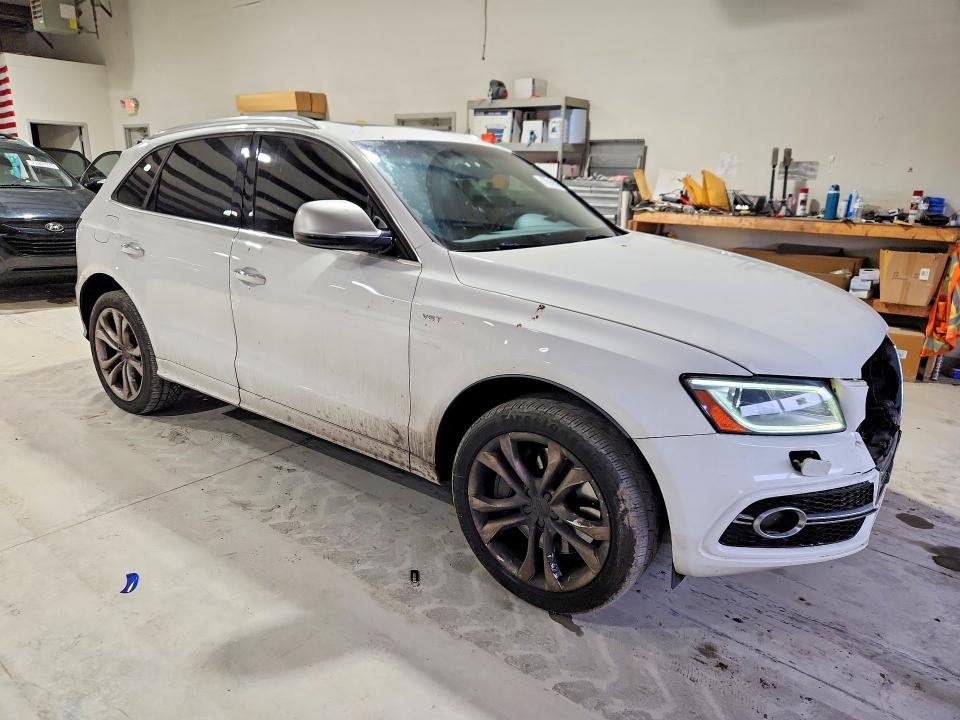 Photo 4 from auction – 2016 AUDI SQ5 with VIN WA1CCAFP1GA089378