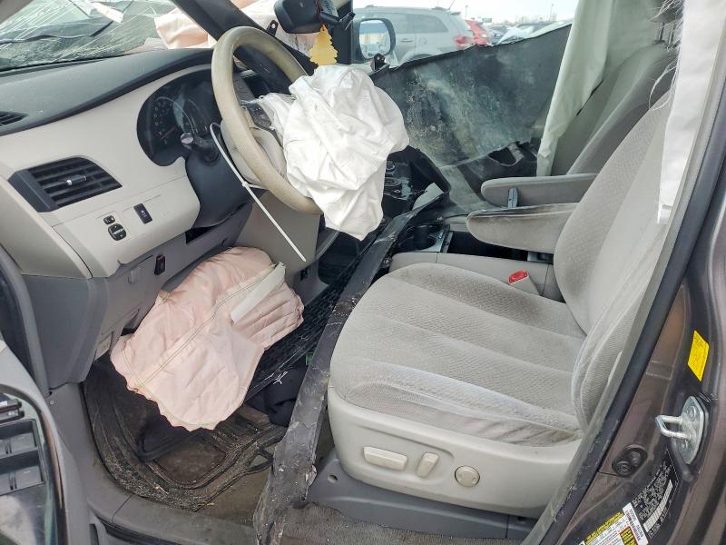 صورة رقم 7 من المزاد - 2011 TOYOTA SIENNA مع VIN 5TDKK3DC5BS072465