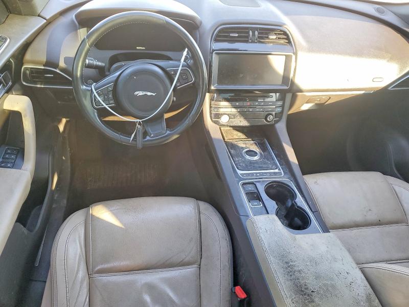 Photo 8 from auction – 2017 JAGUAR F-PACE with VIN SADCK2BVXHA057845