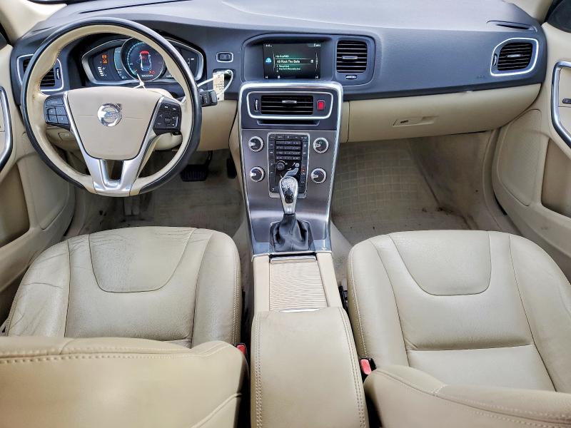 Photo 8 from auction – 2015 VOLVO S60 with VIN YV140MFK8F1352578