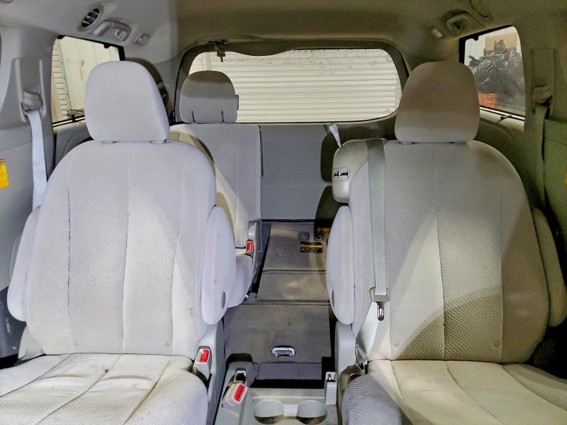 Photo 10 from auction – 2014 TOYOTA SIENNA with VIN 5TDKK3DC2ES410537