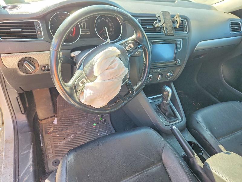 Photo 8 from auction – 2017 VOLKSWAGEN JETTA SE with VIN 3VWDB7AJXHM292533