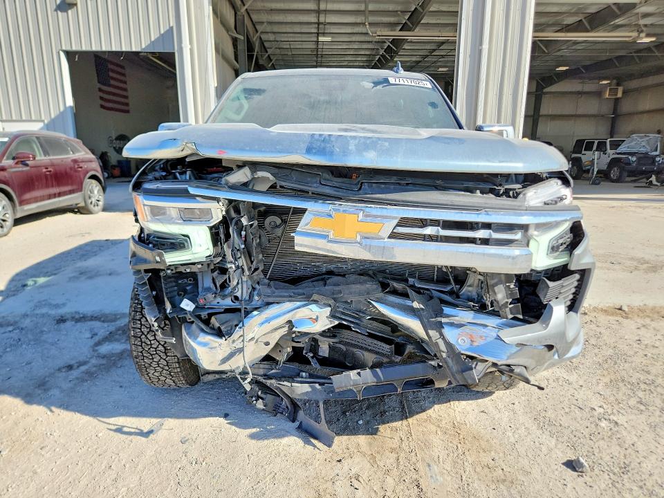 Photo 5 from auction – 2026 CHEVROLET SILVERADO with VIN 1GCUKGED3TZ100433