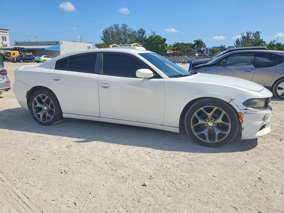 Photo 4 from auction – 2016 DODGE CHARGER with VIN 2C3CDXHGXGH292780