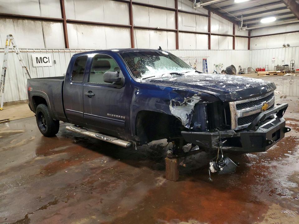Photo 4 from auction – 2011 CHEVROLET SILVERADO with VIN 1GCRKSE34BZ310912