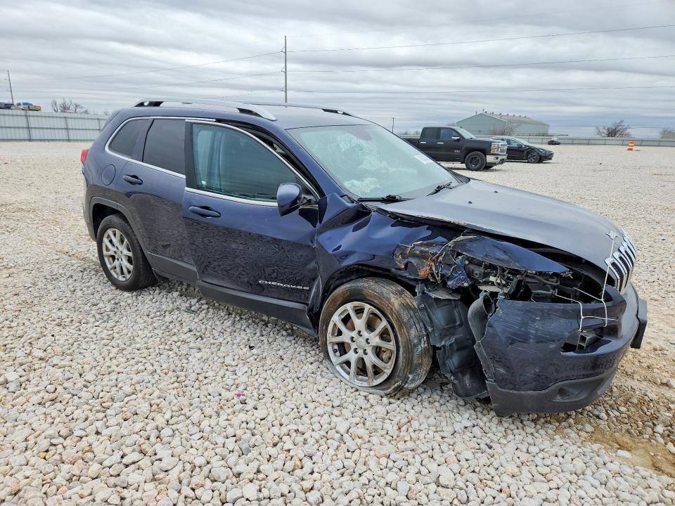 Photo 4 from auction – 2016 JEEP CHEROKEE with VIN 1C4PJLCS2GW304450