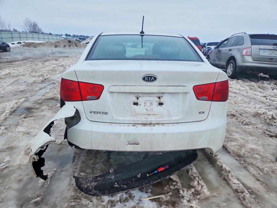 Photo 6 from auction – 2012 KIA FORTE EX with VIN KNAFU4A22C5496526
