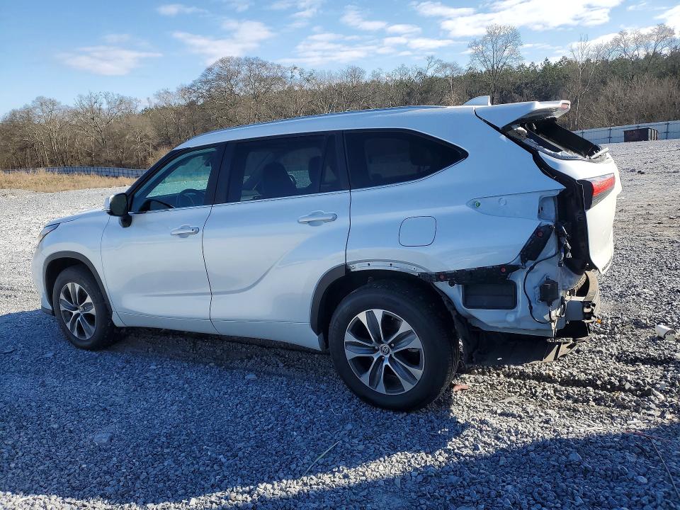 Photo 2 from auction – 2023 TOYOTA HIGHLANDER with VIN 5TDKDRAH1PS000053