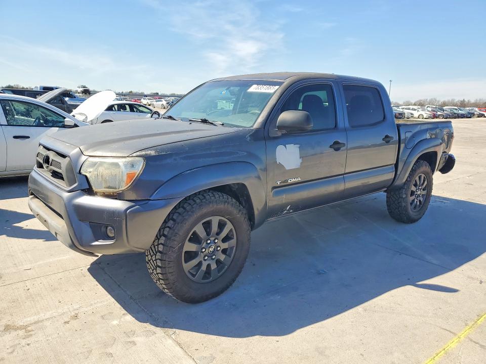 TOYOTA TACOMA 2015 with VIN 5TFJU4GN2FX074344 - Photo from auction