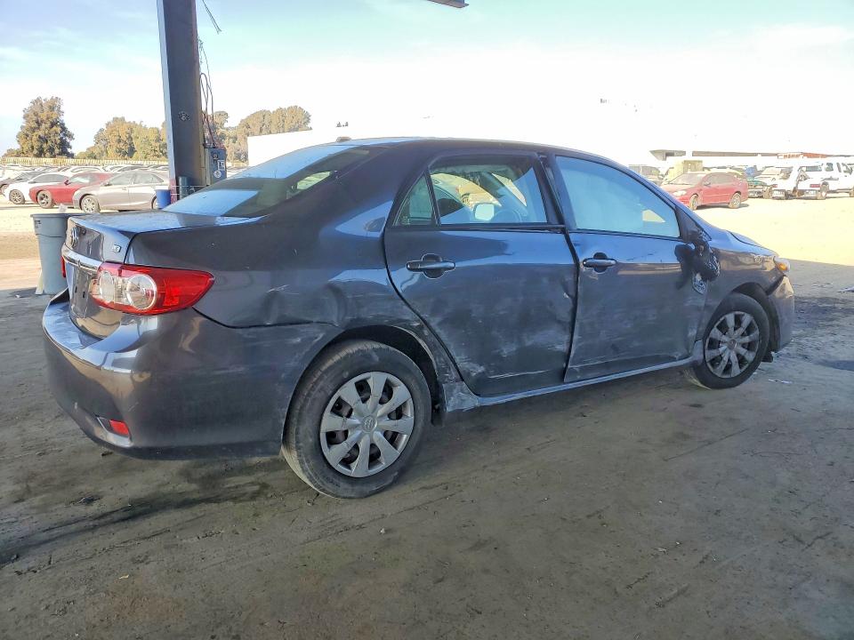 Zdjęcie 3 z aukcji – 2011 TOYOTA COROLLA BA z VIN JTDBU4EE8B9165186