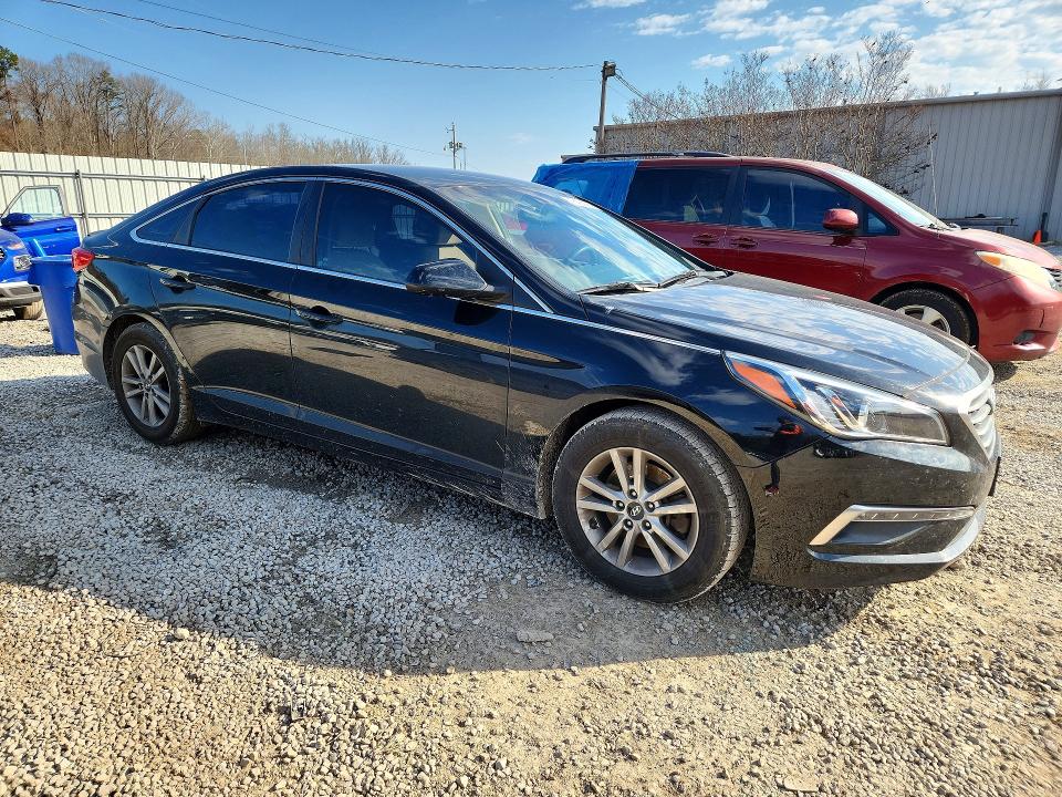 Photo 4 from auction – 2015 HYUNDAI SONATA SE with VIN 5NPE24AF5FH255703