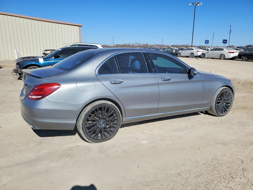 Photo 3 from auction – 2015 MERCEDES-BENZ C with VIN 55SWF4JB3FU079785