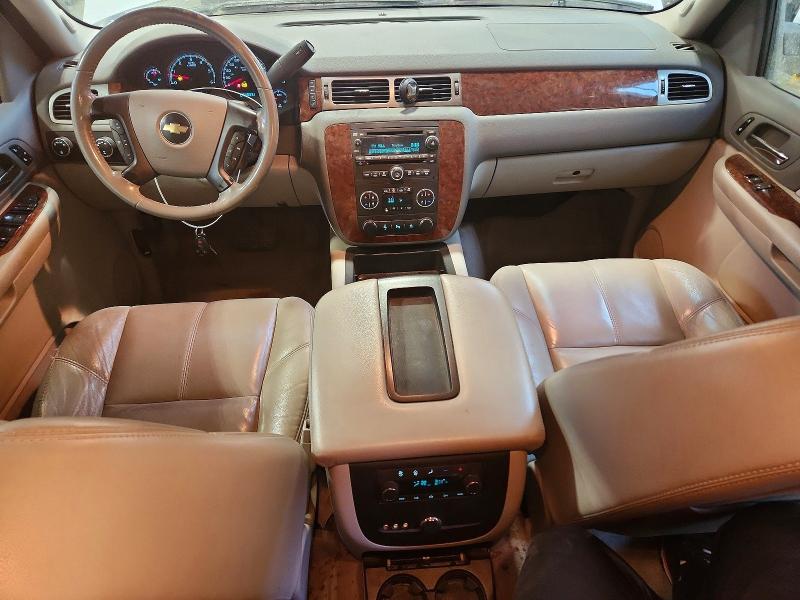 Photo 8 from auction – 2007 CHEVROLET SUBURBAN with VIN 3GNFK16387G315010