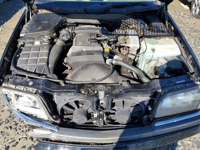 Photo 11 from auction – 1994 MERCEDES-BENZ C with VIN WDBHA22E3RF067415
