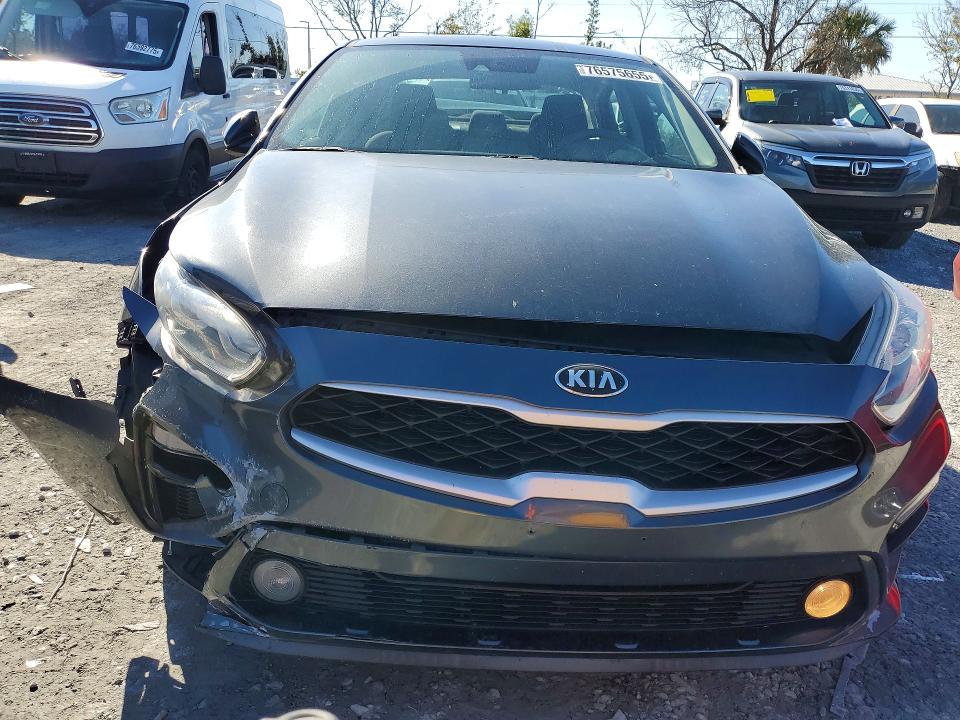 Zdjęcie 5 z aukcji – 2019 KIA FORTE z VIN 3KPF24AD4KE042145