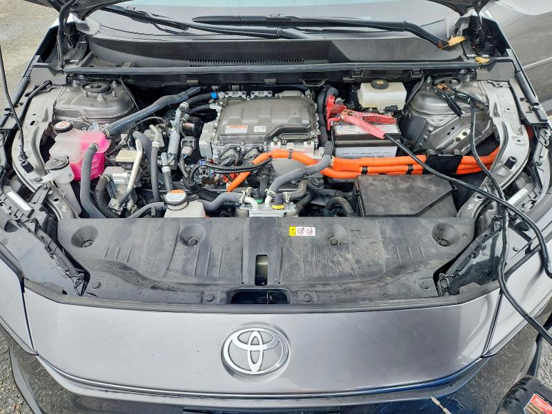 Photo 11 from auction – 2024 TOYOTA BZ4X with VIN JTMAAAAA0RA038575