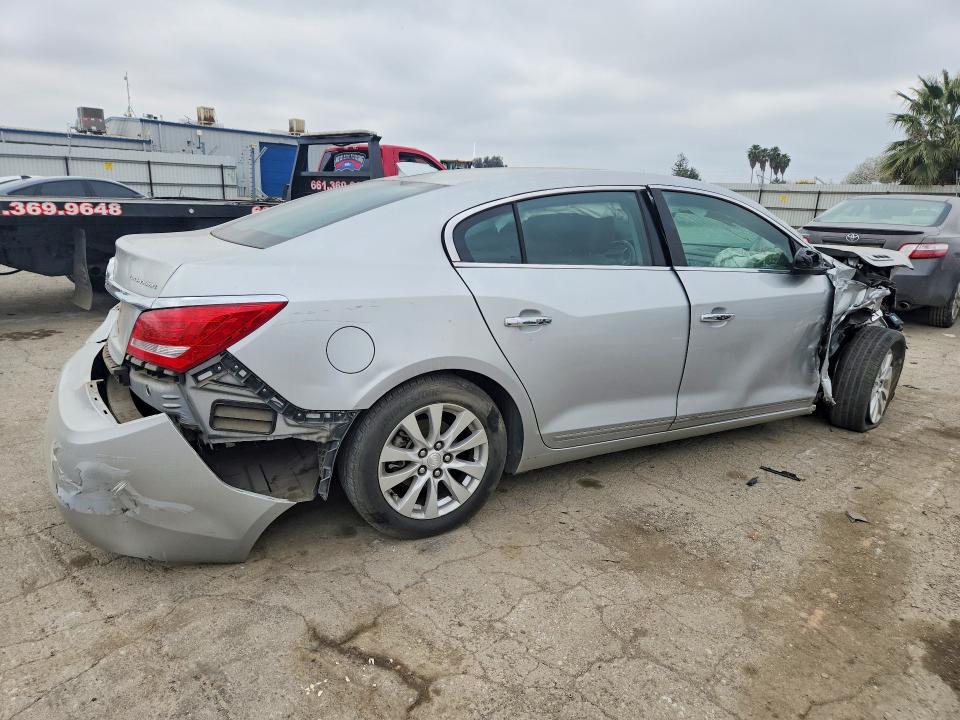 Photo 3 from auction – 2015 BUICK LACROSSE with VIN 1G4GA5GR0FF149524