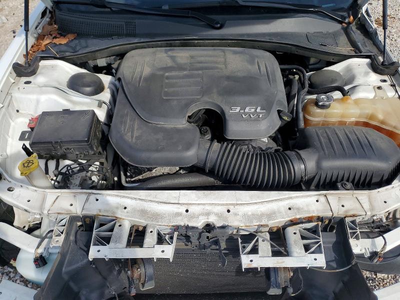 Photo 11 from auction – 2016 CHRYSLER 300 S with VIN 2C3CCAGG2GH148092