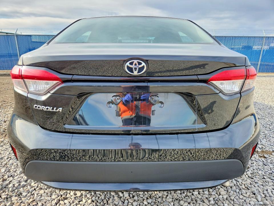 Foto 6 de la subasta – 2022 TOYOTA COROLLA con VIN 5YFBPMBE0NP300963