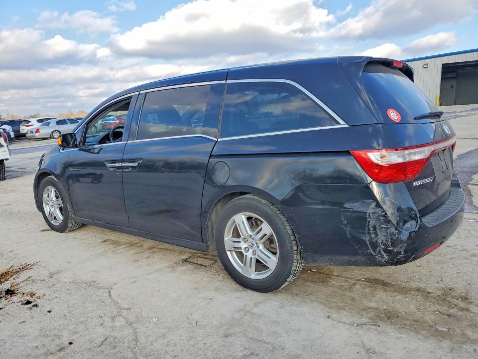 Photo 2 from auction – 2012 HONDA ODYSSEY TO with VIN 5FNRL5H91CB050958