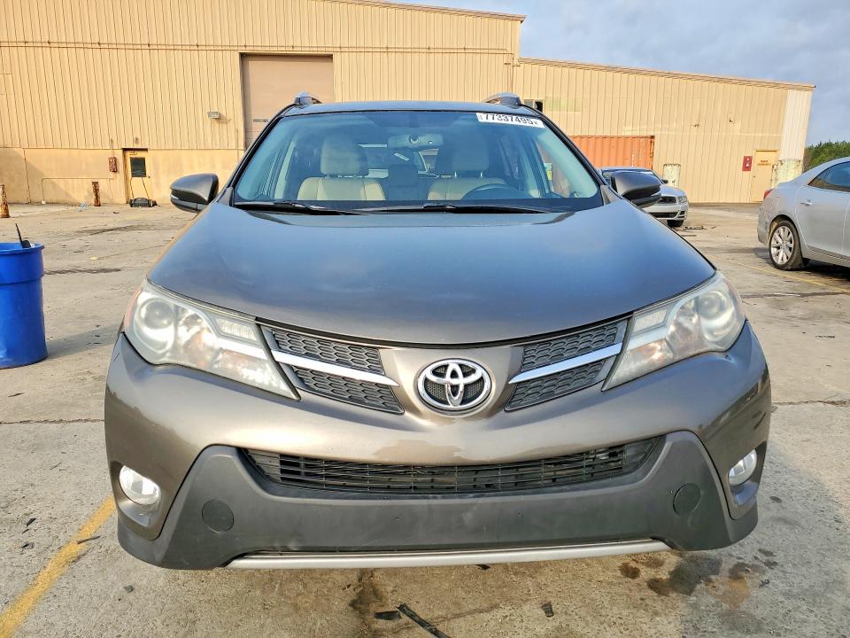 Photo 5 from auction – 2015 TOYOTA RAV4 with VIN 2T3YFREV3FW230386