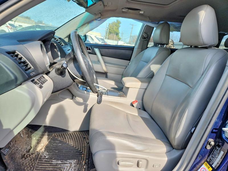 Photo 7 from auction – 2012 TOYOTA HIGHLANDER with VIN 5TDBK3EH0CS108798