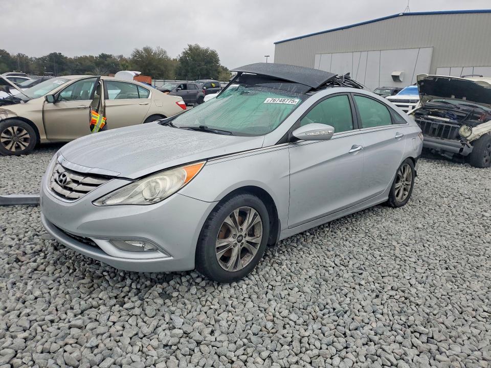 HYUNDAI SONATA SE 2012 with VIN 5NPEC4AC8CH449463 - Photo from auction