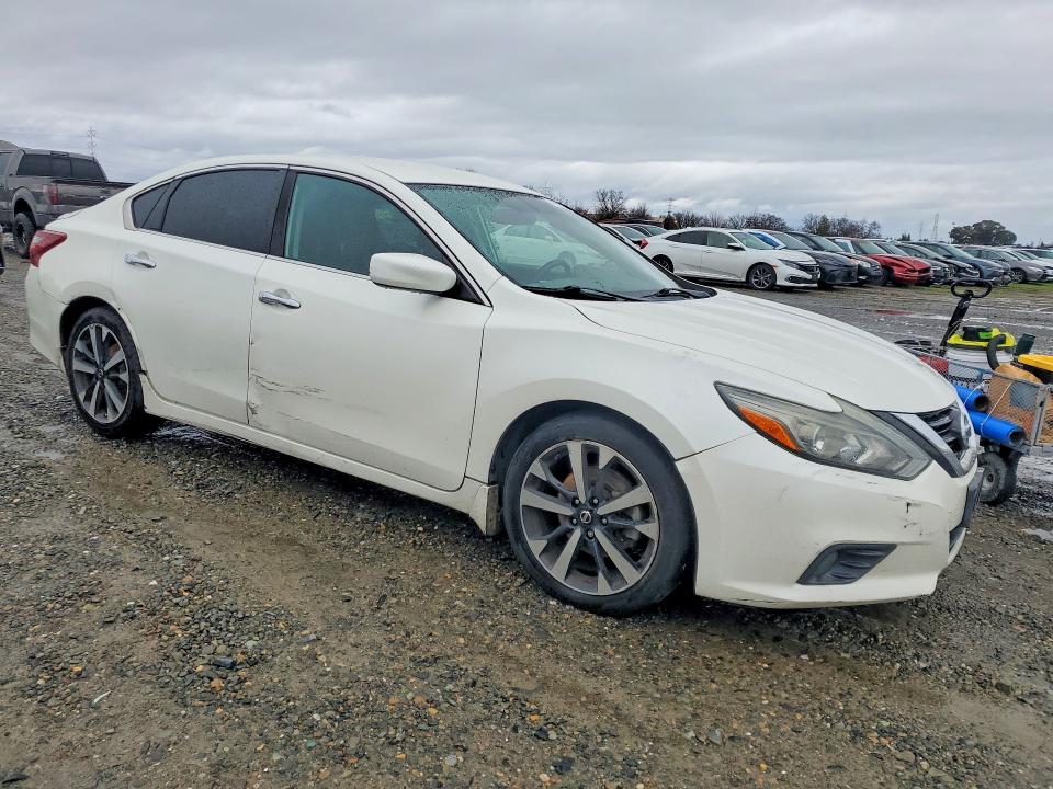 Photo 4 from auction – 2018 NISS ALTIMA with VIN 1N4AL3AP3JC120681