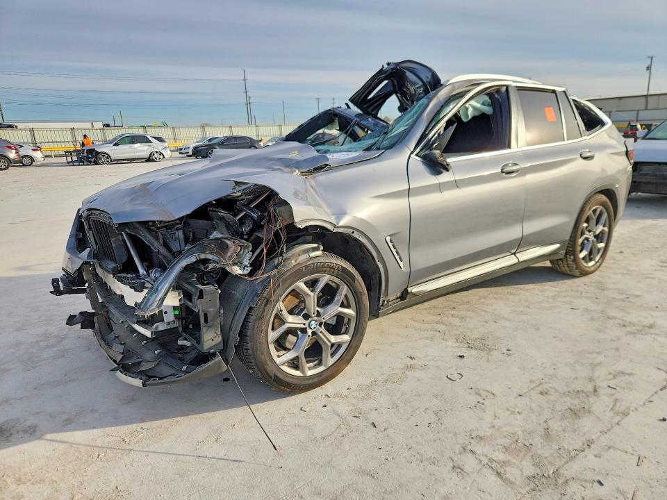 BMW X3 2023 with VIN 5UX43DP04P9S81567 - Photo from auction