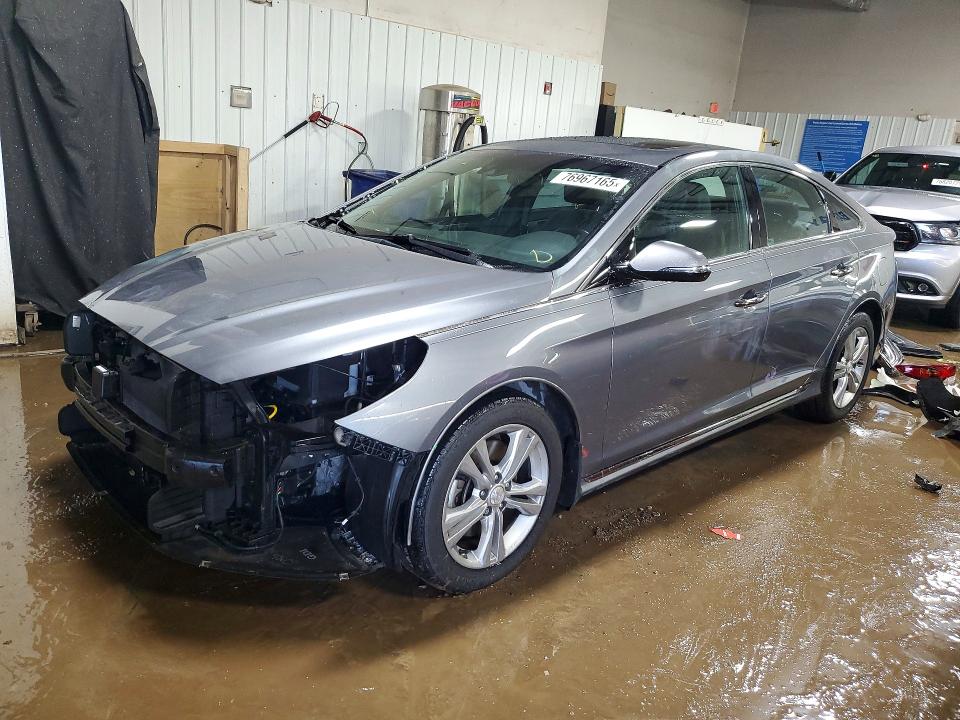 HYUNDAI SONATA 2019 with VIN 5NPE34AF3KH779049 - Photo from auction