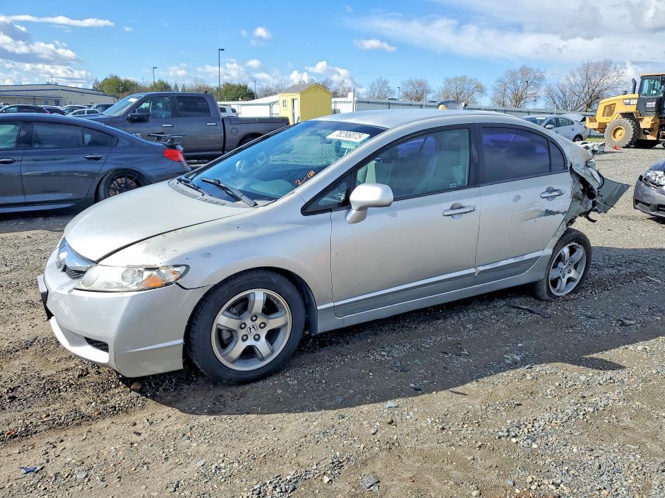 HONDA CIVIC 2011 with VIN 2HGFA1F57BH305138 - Photo from auction