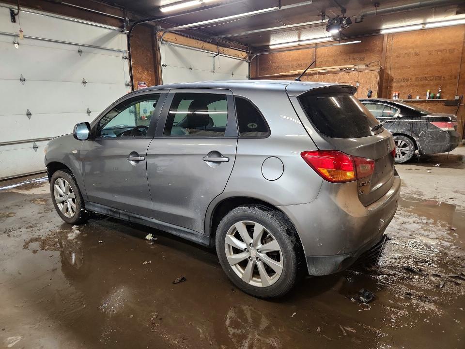 Photo 2 from auction – 2014 MITSUBISHI OUTLANDER with VIN 4A4AR3AU1EE001335