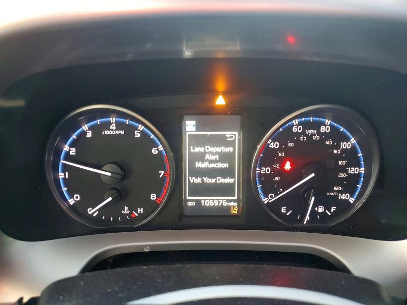Photo 9 from auction – 2018 TOYOTA RAV4 LE with VIN JTMBFREV0JJ203336