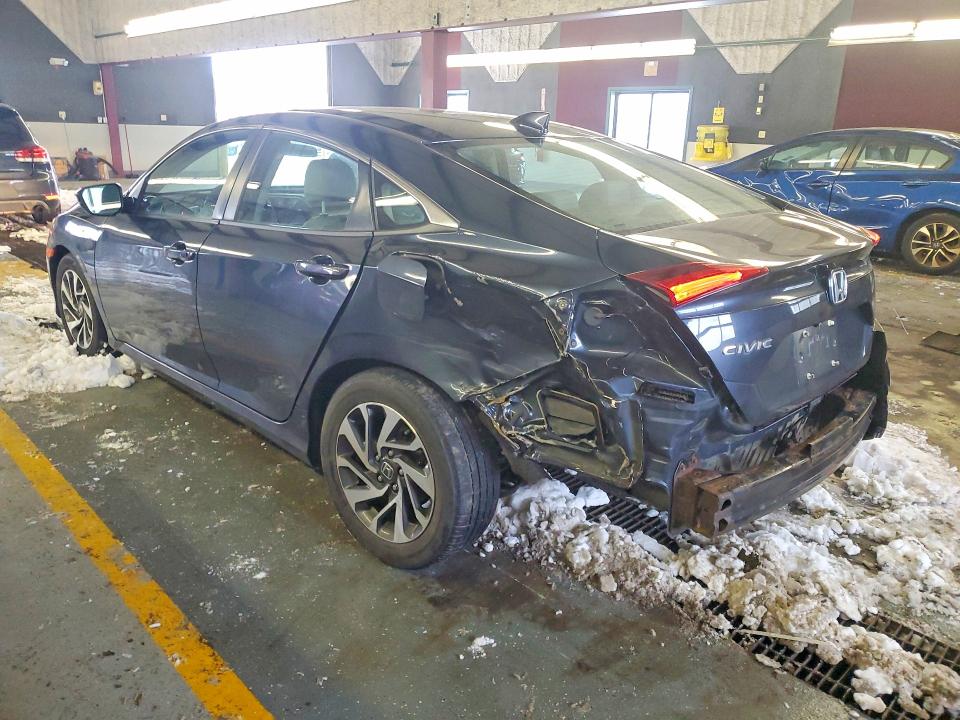 Photo 2 from auction – 2017 HONDA CIVIC EX with VIN 19XFC2F79HE040551
