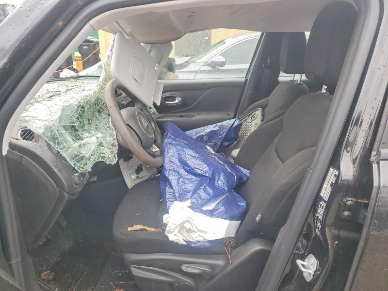 Photo 7 from auction – 2022 JEEP RENEGADE with VIN ZACNJDA10NPN50797