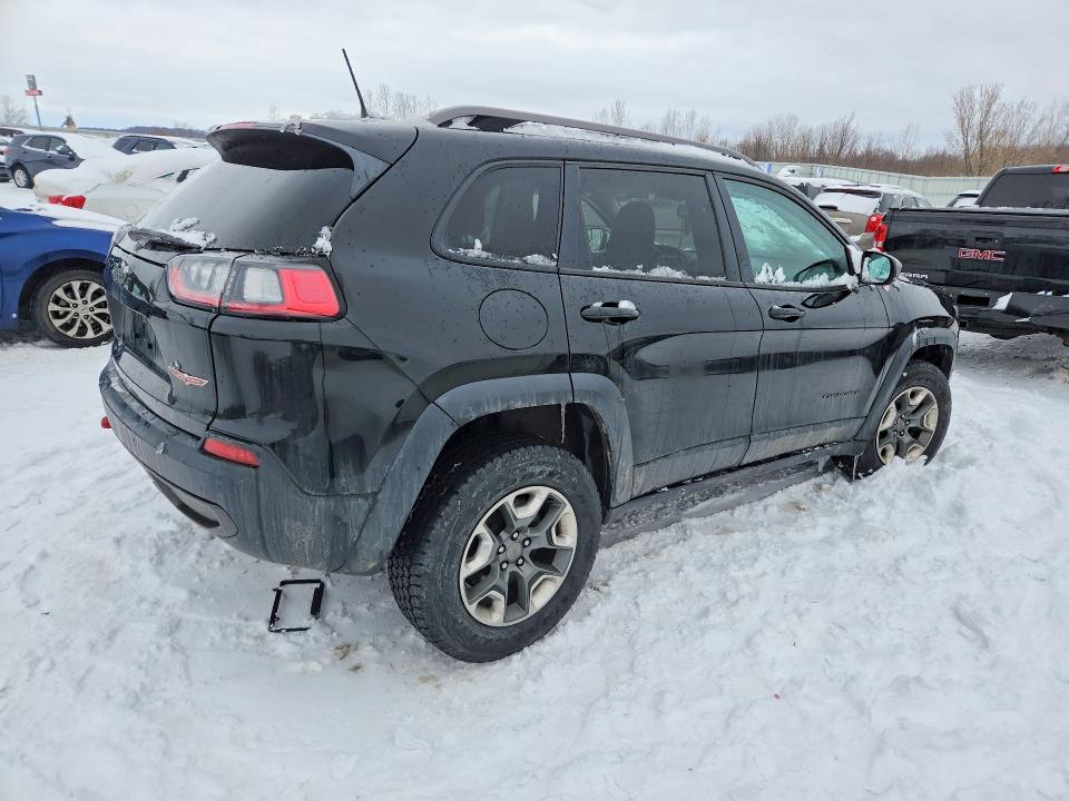 Photo 3 from auction – 2019 JEEP CHEROKEE T with VIN 1C4PJMBX6KD199628