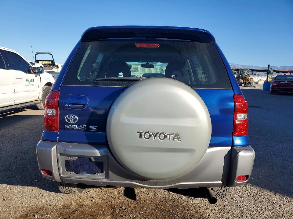 Photo 6 from auction – 2004 TOYOTA RAV4 with VIN JTEGD20V040029736