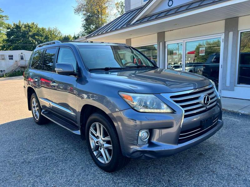 LEXUS LX 570 2013 with VIN JTJHY7AX9D4100674 - Photo from auction