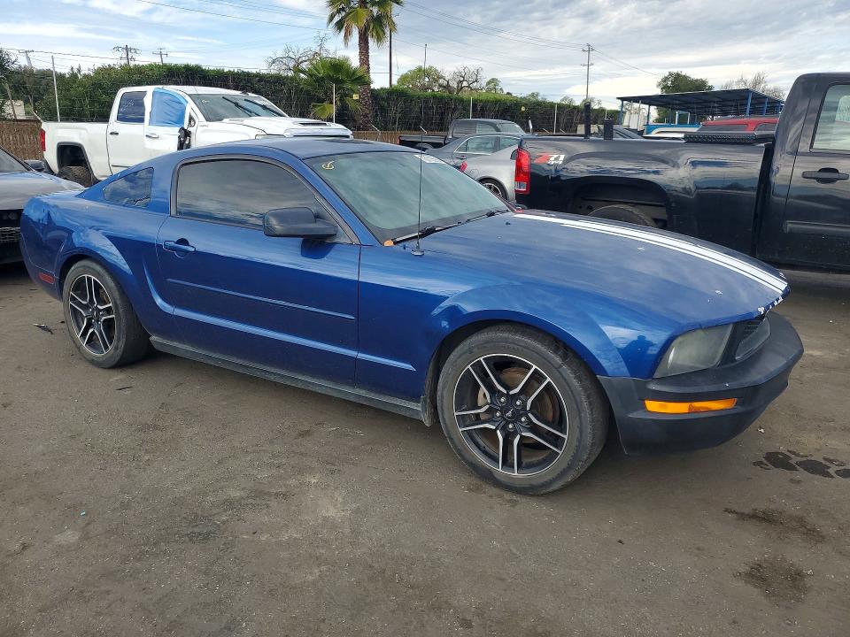 Photo 4 from auction – 2008 FORD MUSTANG with VIN 1ZVHT80N685158696