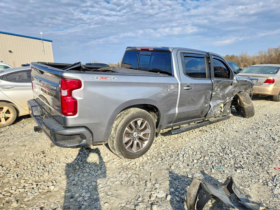 Photo 3 from auction – 2019 CHEVROLET SILVERADO with VIN 3GCUYEED2KG249059