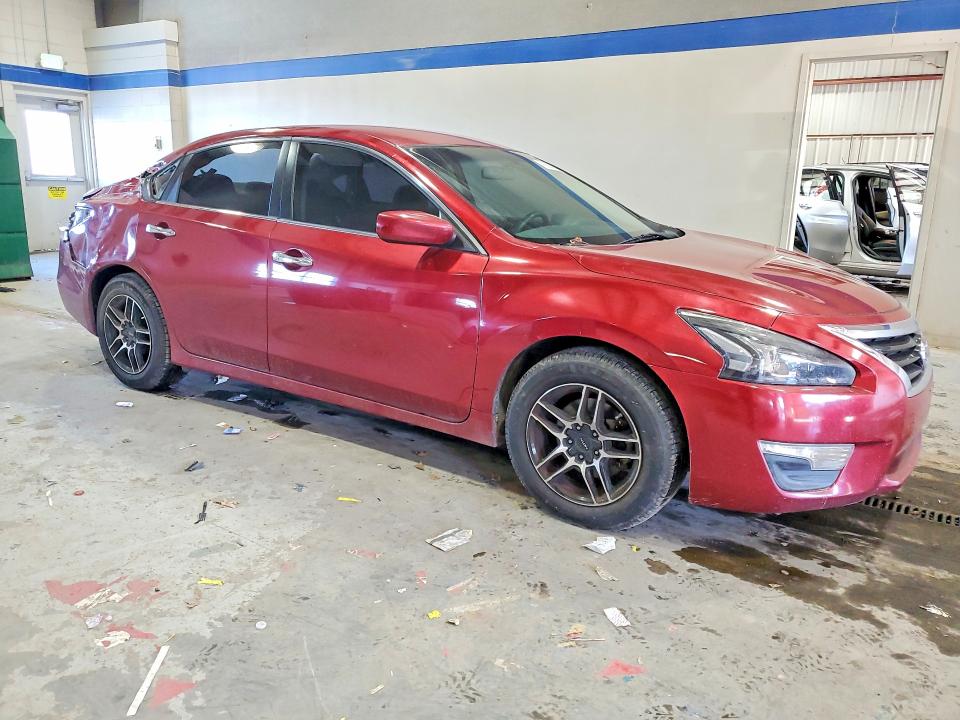 صورة رقم 4 من المزاد - 2015 NISS ALTIMA مع VIN 1N4AL3AP2FN903275